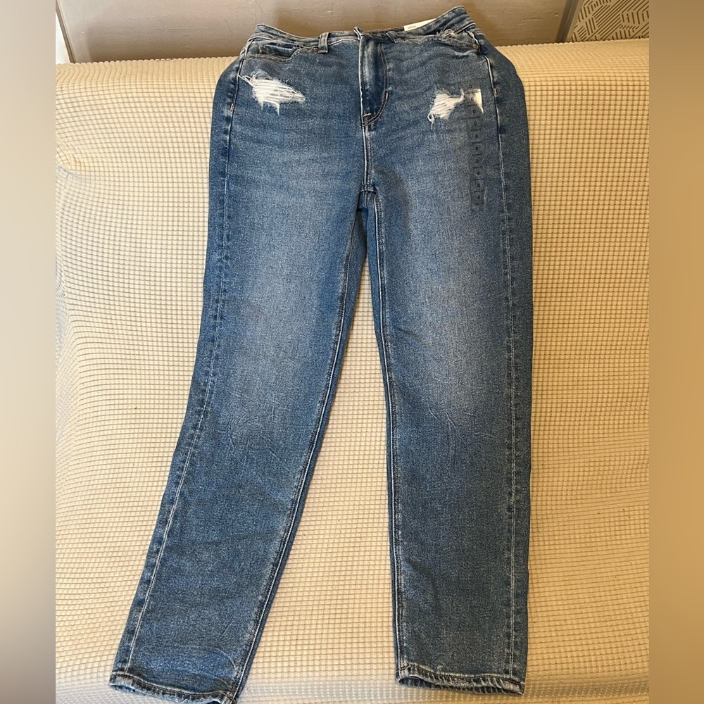 American Eagle Mom Straight Jean
